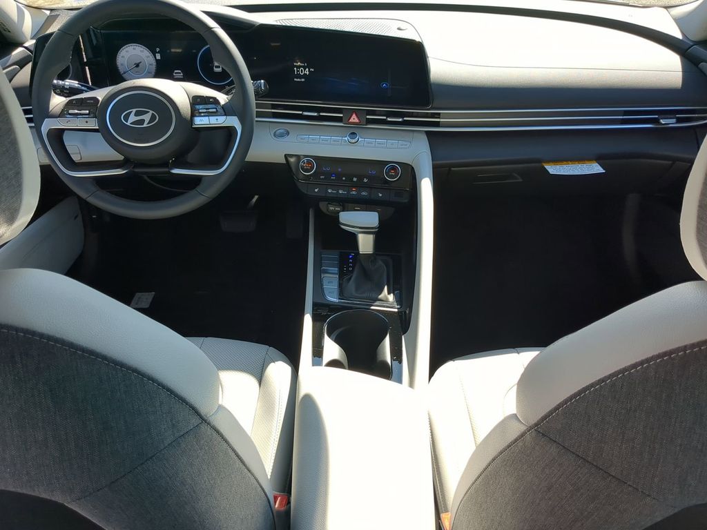 Thumbnail: 2026 Hyundai Elantra - 8