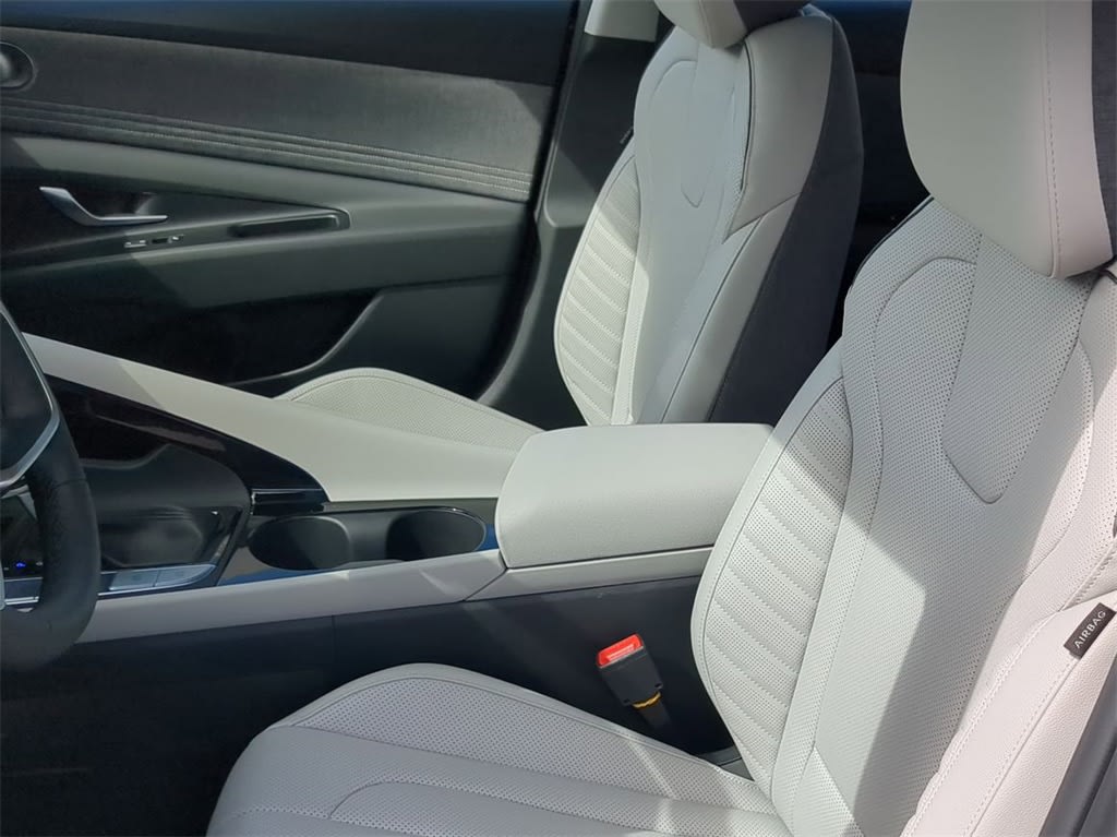 Thumbnail: 2026 Hyundai Elantra - 9