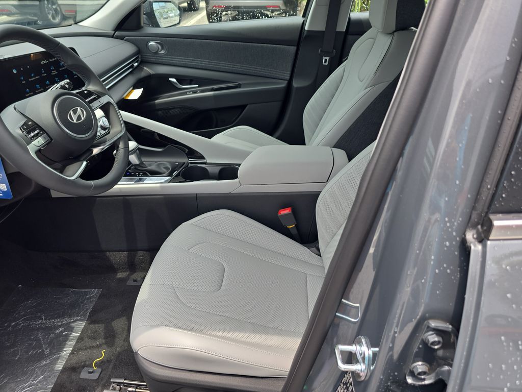 Thumbnail: 2026 Hyundai Elantra - 10