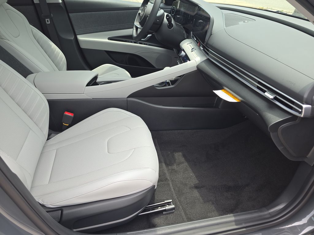 Thumbnail: 2026 Hyundai Elantra - 11