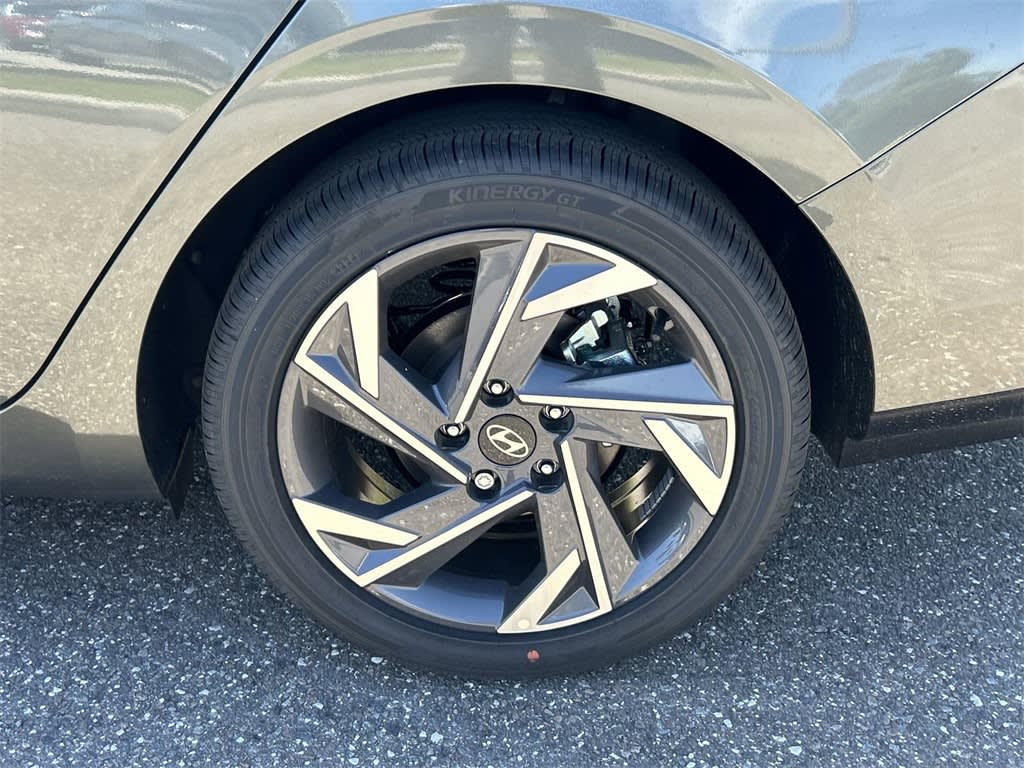 Thumbnail: 2025 Hyundai Elantra - 8