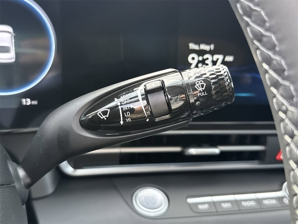 Thumbnail: 2025 Hyundai Elantra - 30