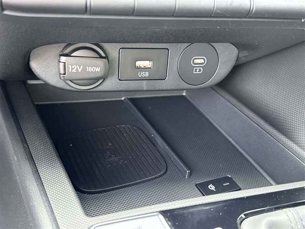 Thumbnail: 2025 Hyundai Elantra - 15