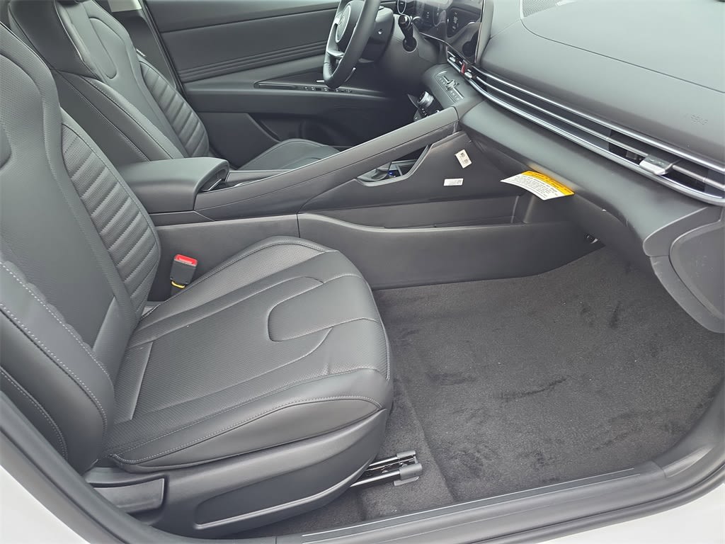 Thumbnail: 2026 Hyundai Elantra - 10