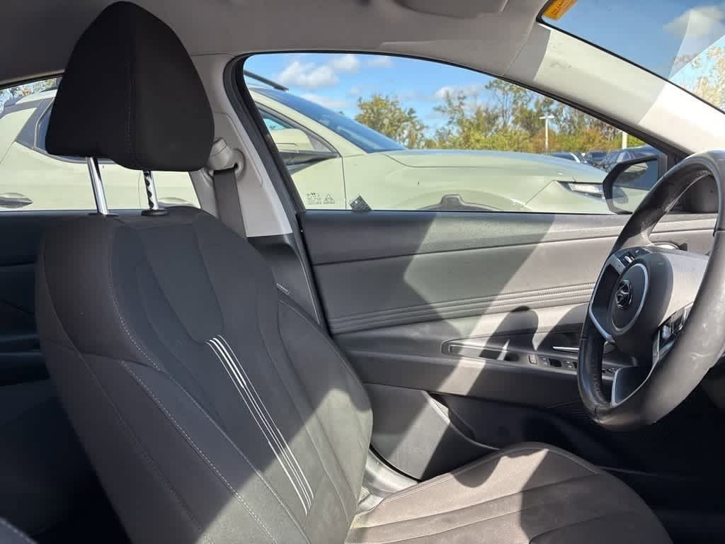 Thumbnail: 2023 Hyundai Elantra - 6