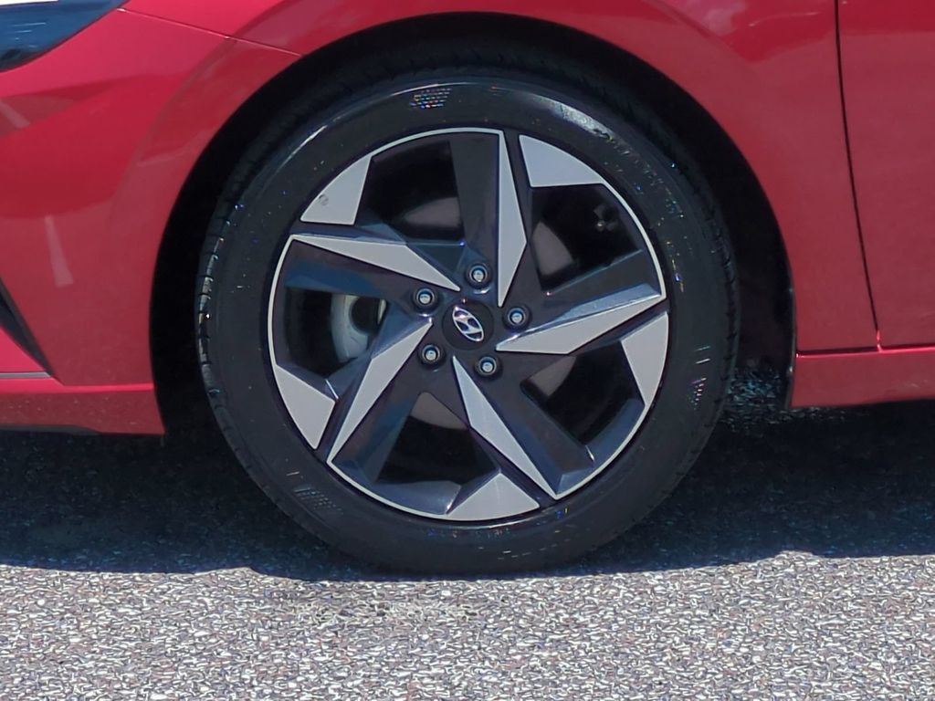 Thumbnail: 2023 Hyundai Elantra - 8