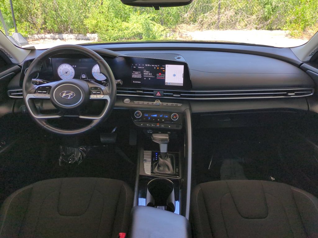Thumbnail: 2023 Hyundai Elantra - 2
