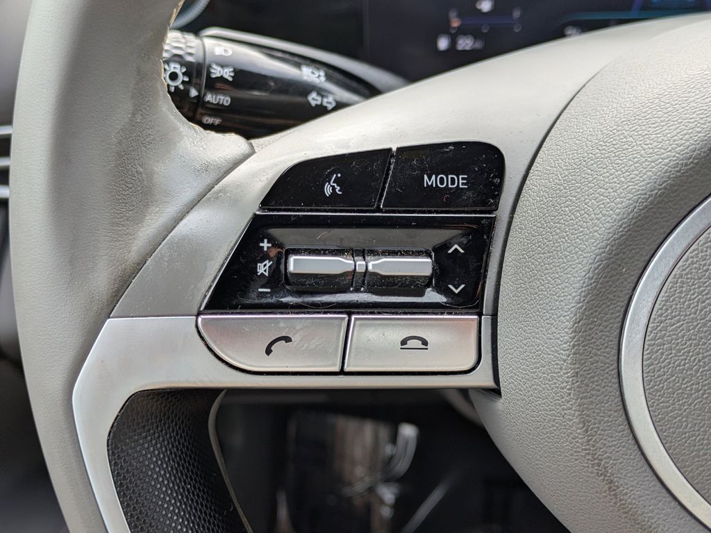 Thumbnail: 2023 Hyundai Elantra - 31