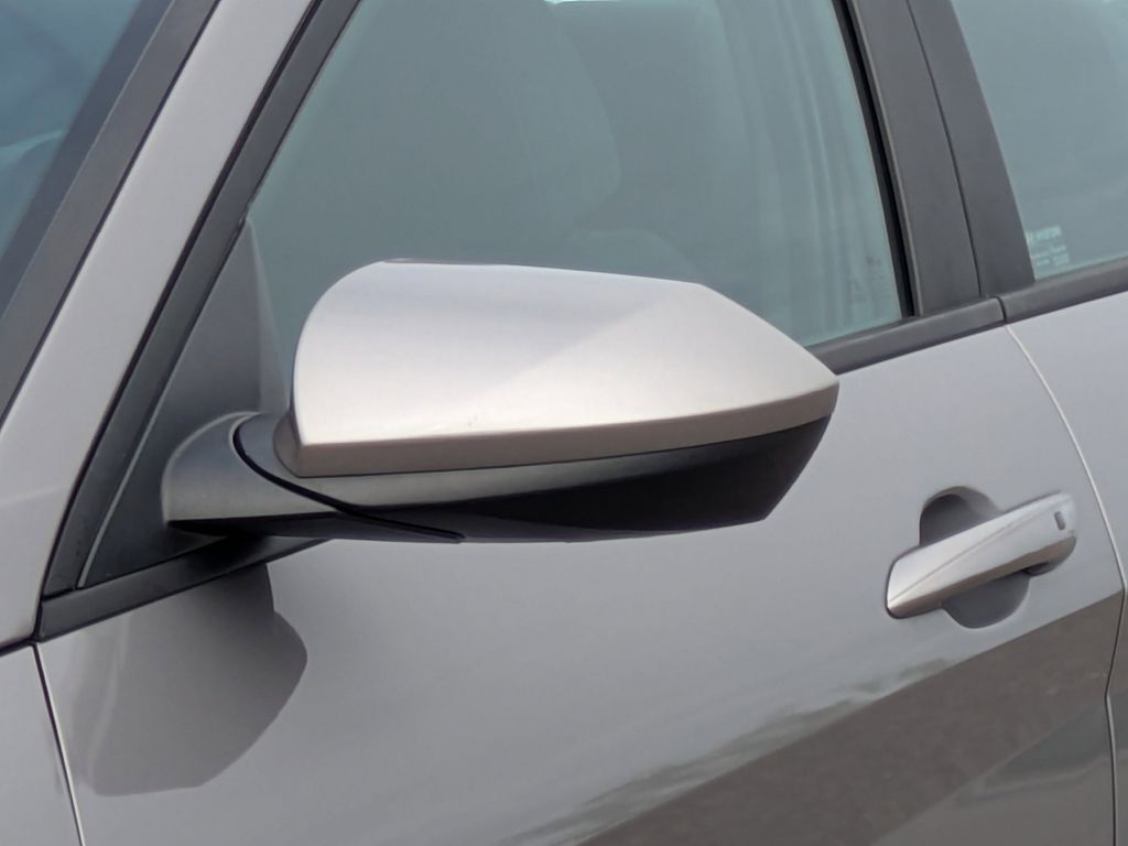 Thumbnail: 2023 Hyundai Elantra - 21