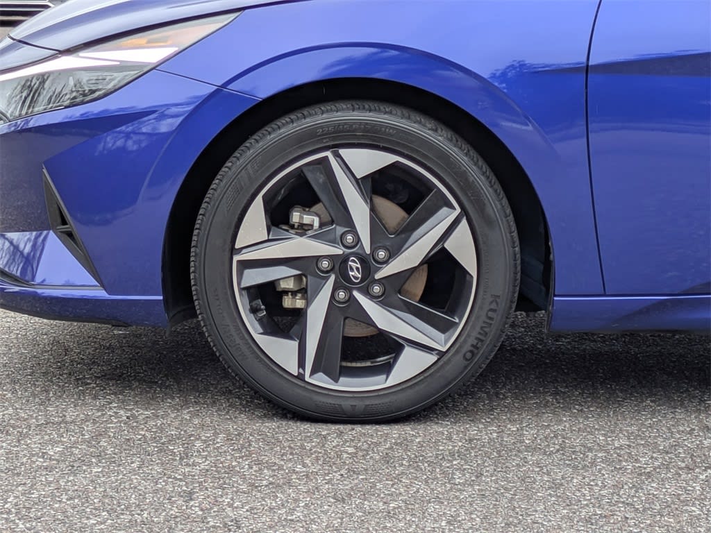 Thumbnail: 2023 Hyundai Elantra - 8