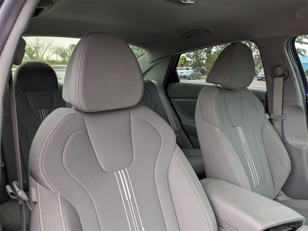 Thumbnail: 2023 Hyundai Elantra - 11