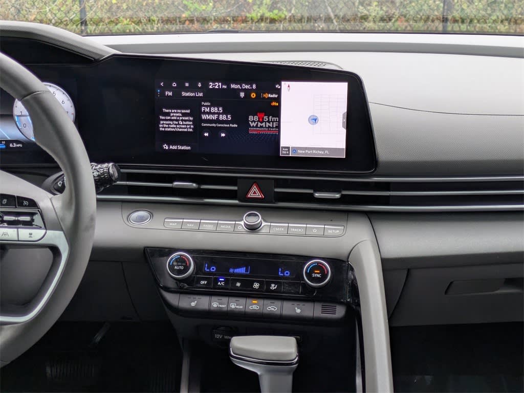 Thumbnail: 2023 Hyundai Elantra - 14