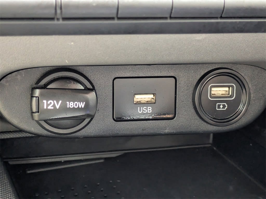 Thumbnail: 2023 Hyundai Elantra - 25