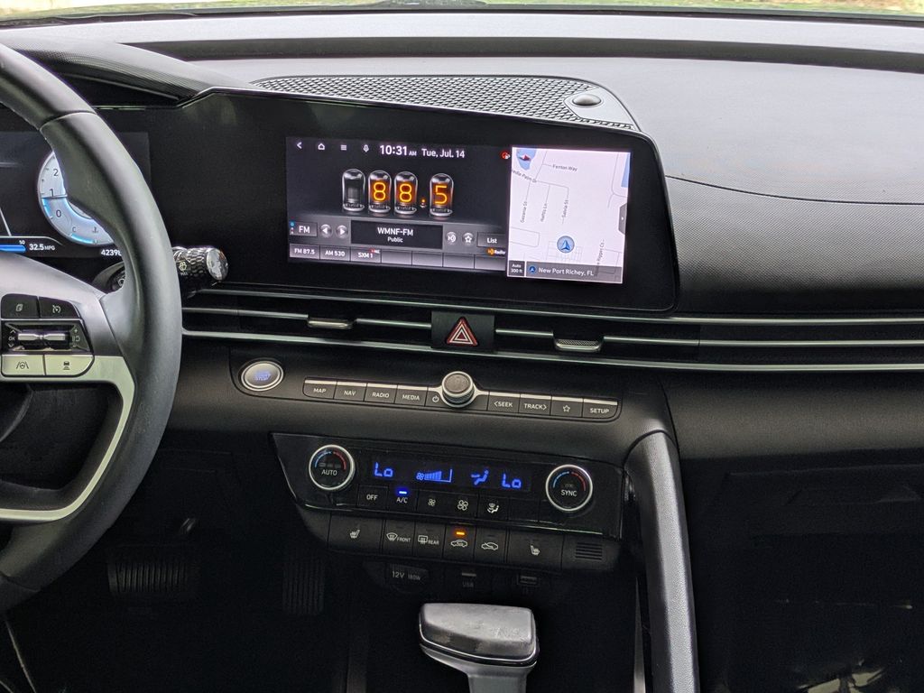 Thumbnail: 2023 Hyundai Elantra - 14