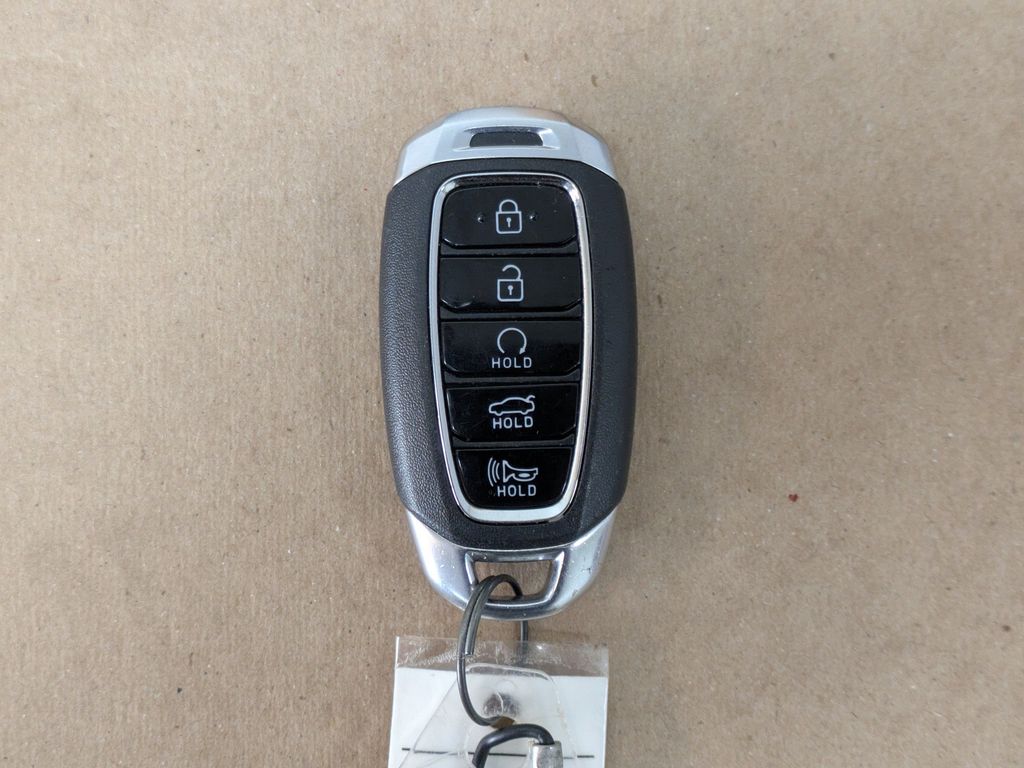 Thumbnail: 2023 Hyundai Elantra - 17