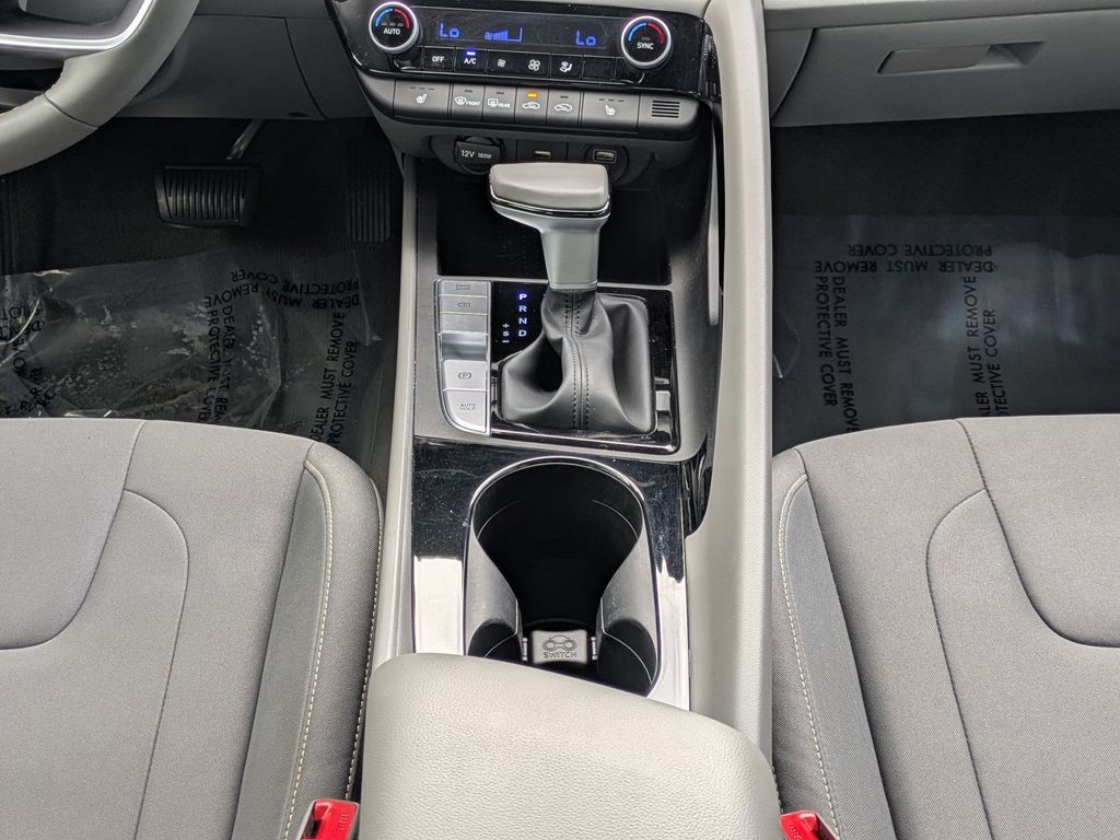 Thumbnail: 2023 Hyundai Elantra - 15