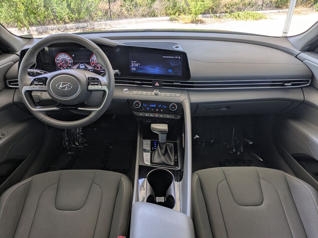 Thumbnail: 2023 Hyundai Elantra - 2