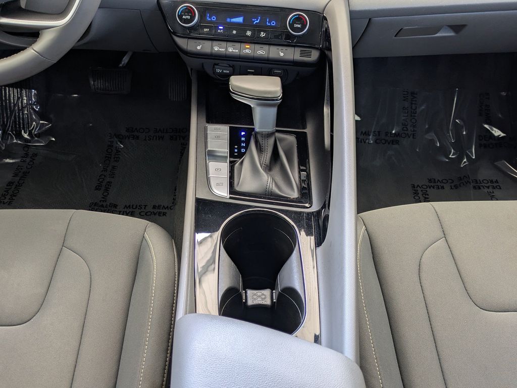 Thumbnail: 2023 Hyundai Elantra - 14