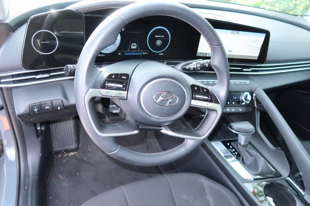 Thumbnail: 2023 Hyundai Elantra - 5