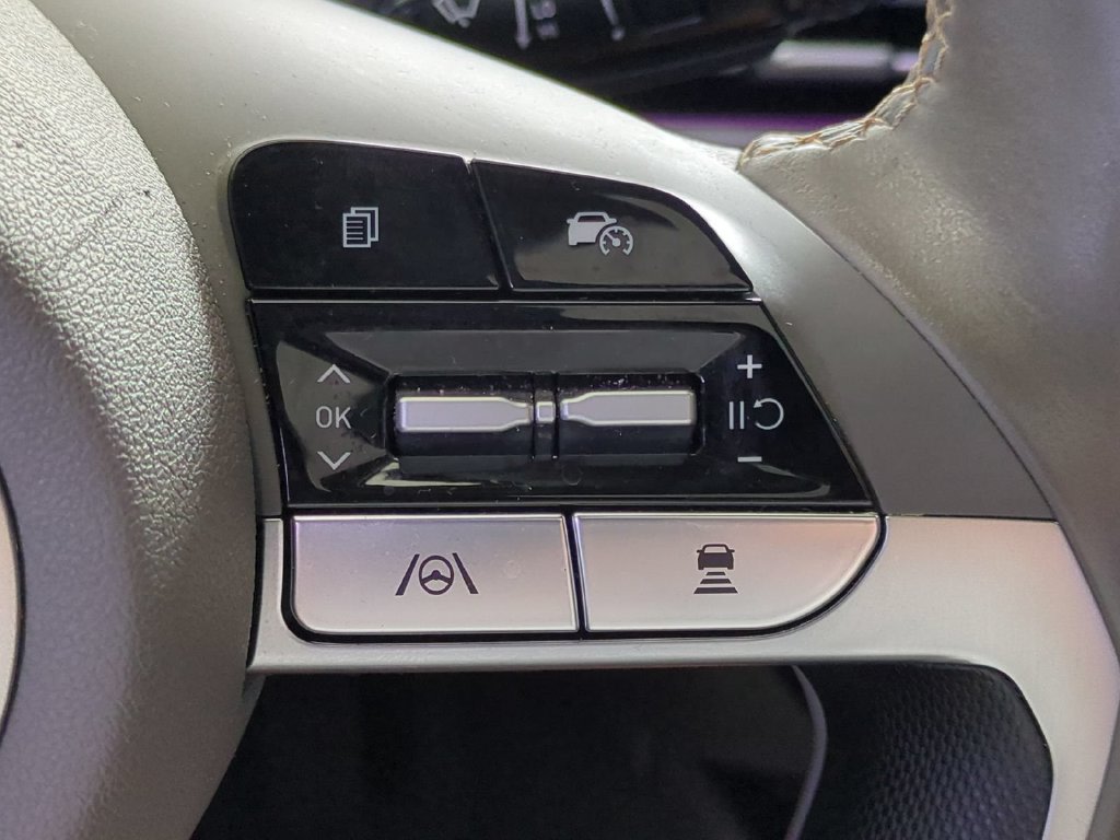Thumbnail: 2025 Hyundai Elantra - 31