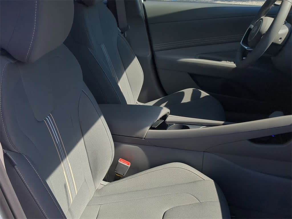 Thumbnail: 2026 Hyundai Elantra - 10