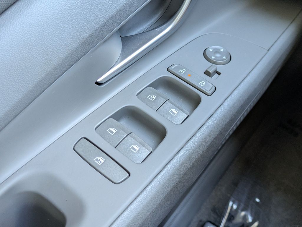 Thumbnail: 2025 Hyundai Elantra - 30