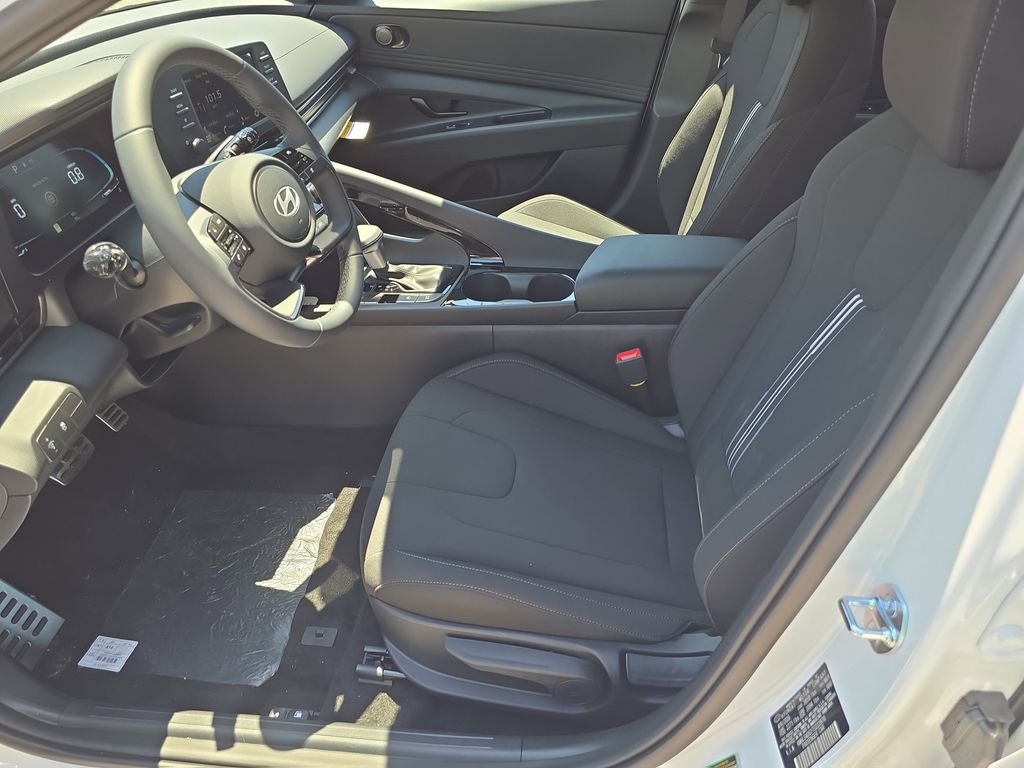 Thumbnail: 2026 Hyundai Elantra - 10