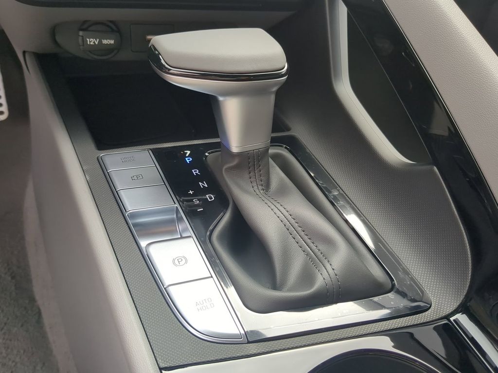 Thumbnail: 2026 Hyundai Elantra - 13