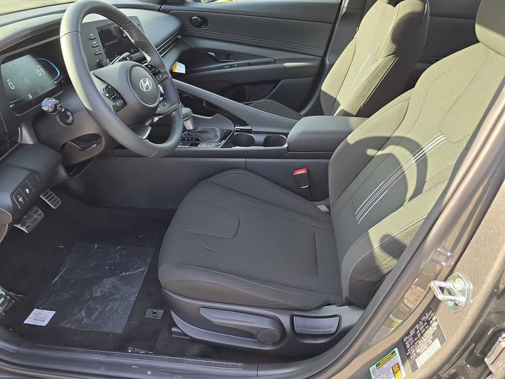 Thumbnail: 2026 Hyundai Elantra - 10