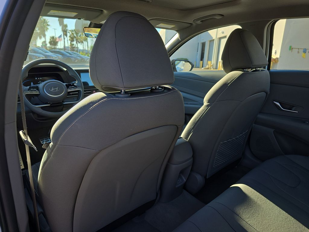 Thumbnail: 2026 Hyundai Elantra - 10