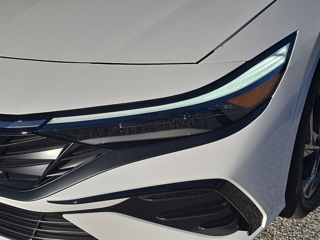 Thumbnail: 2026 Hyundai Elantra - 21