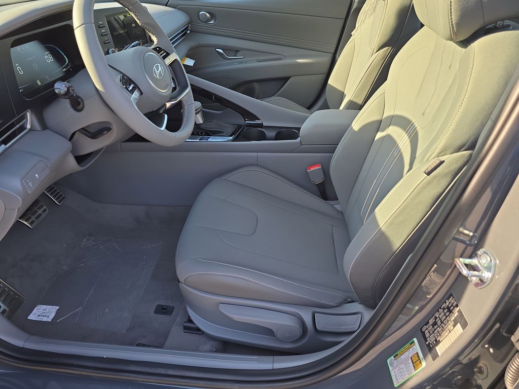 Thumbnail: 2026 Hyundai Elantra - 10