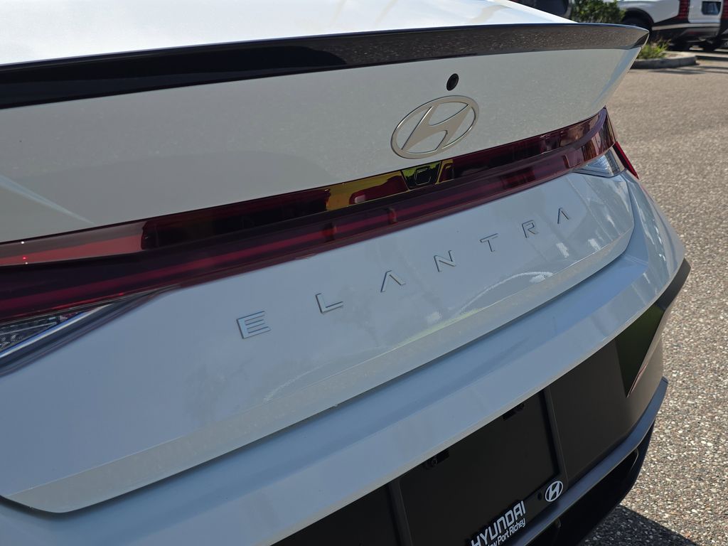 Thumbnail: 2026 Hyundai Elantra - 22