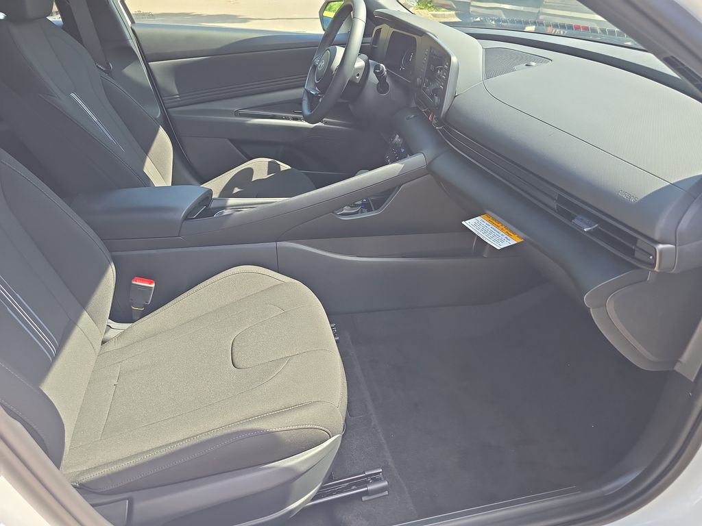 Thumbnail: 2026 Hyundai Elantra - 25