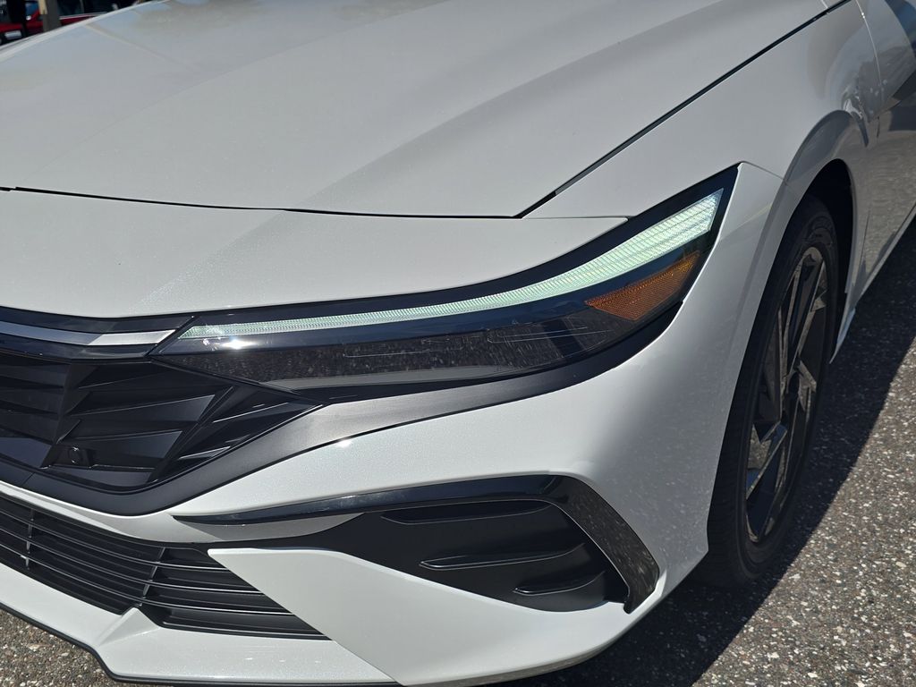 Thumbnail: 2026 Hyundai Elantra - 21