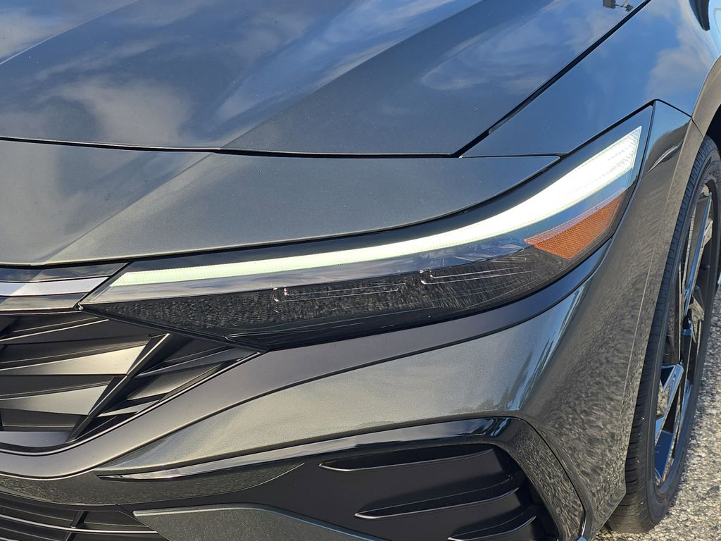 Thumbnail: 2026 Hyundai Elantra - 21