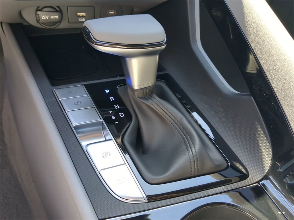 Thumbnail: 2026 Hyundai Elantra - 32