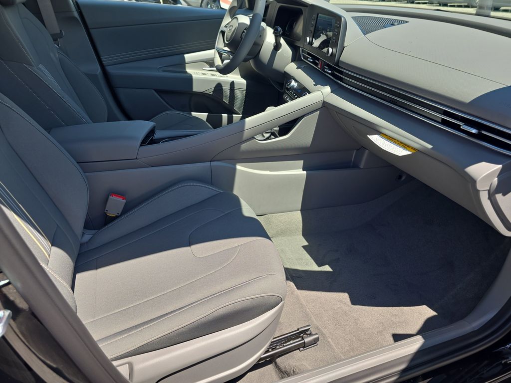 Thumbnail: 2026 Hyundai Elantra - 26