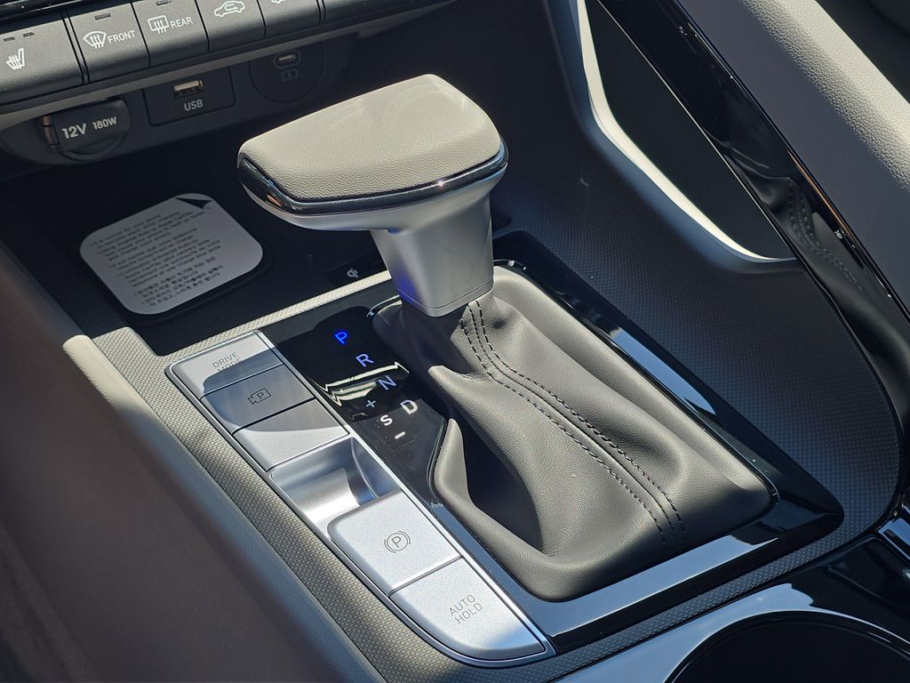 Thumbnail: 2026 Hyundai Elantra - 15