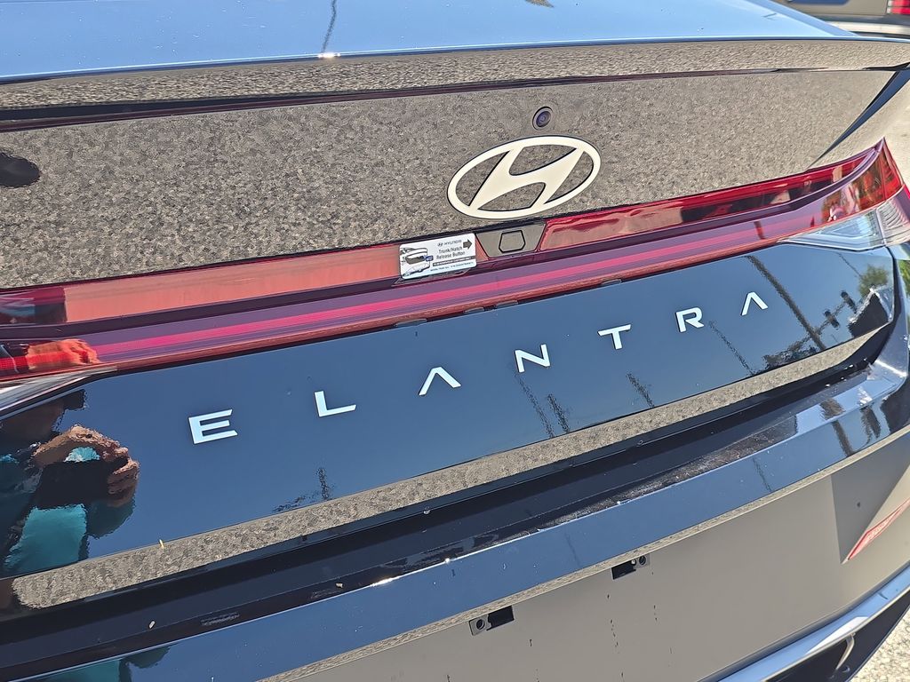 Thumbnail: 2026 Hyundai Elantra - 22