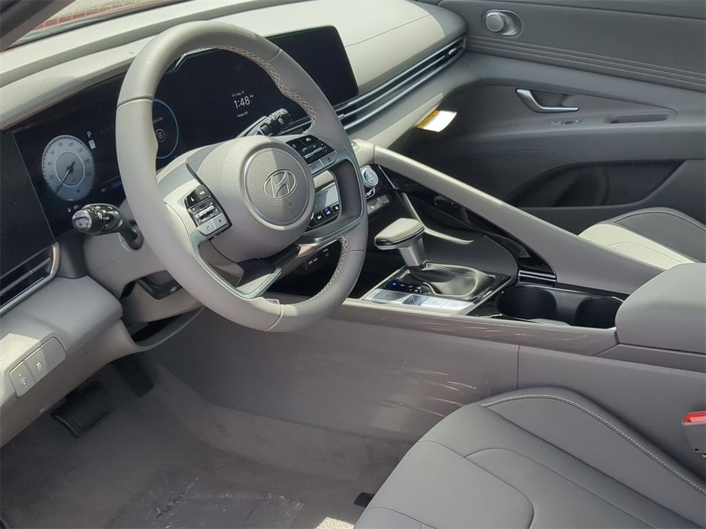 Thumbnail: 2025 Hyundai Elantra - 2