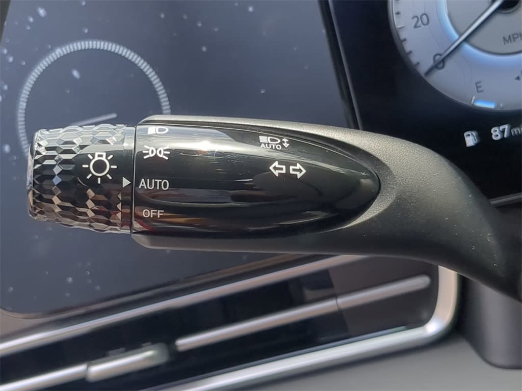 Thumbnail: 2025 Hyundai Elantra - 29