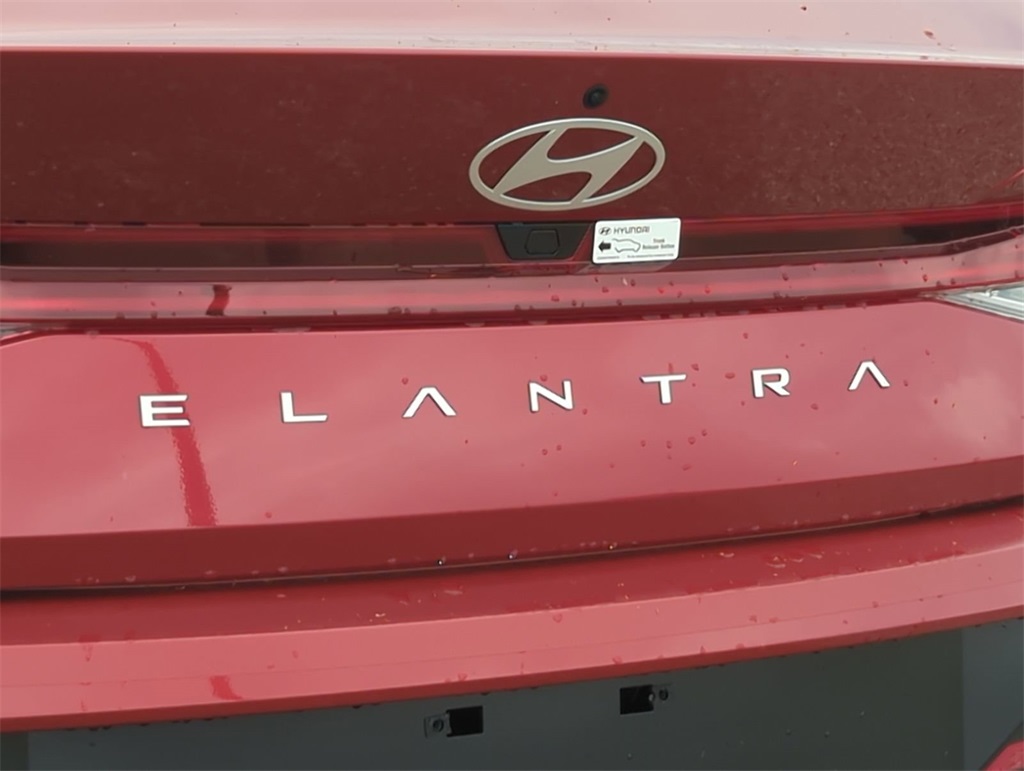 Thumbnail: 2025 Hyundai Elantra - 21