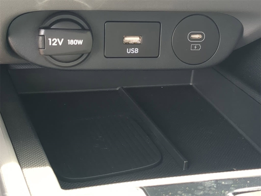 Thumbnail: 2025 Hyundai Elantra - 31