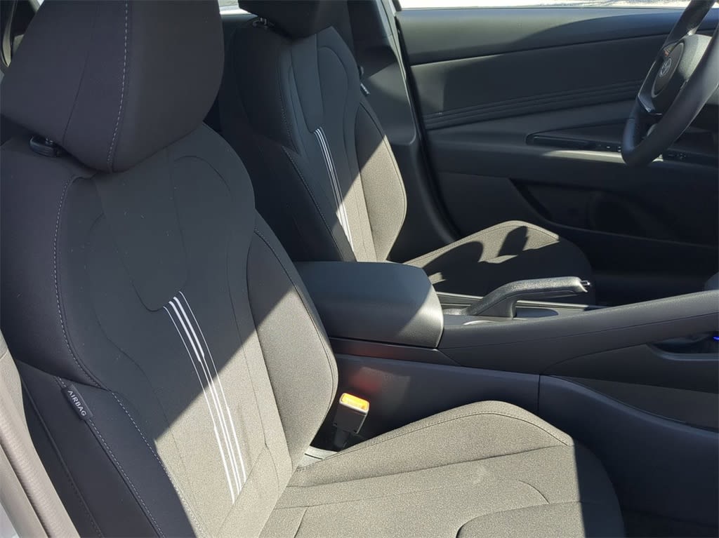 Thumbnail: 2026 Hyundai Elantra - 10