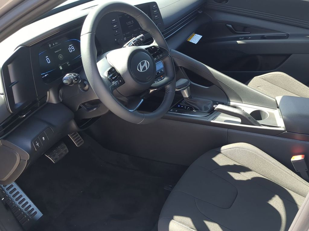 Thumbnail: 2026 Hyundai Elantra - 2