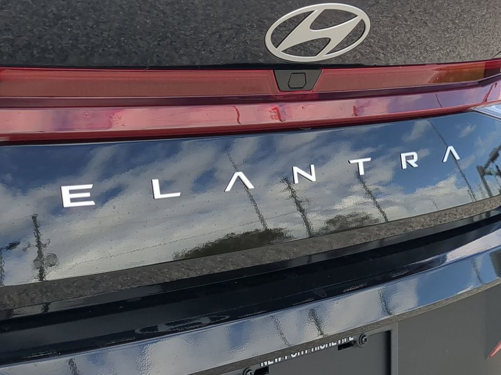 Thumbnail: 2026 Hyundai Elantra - 23
