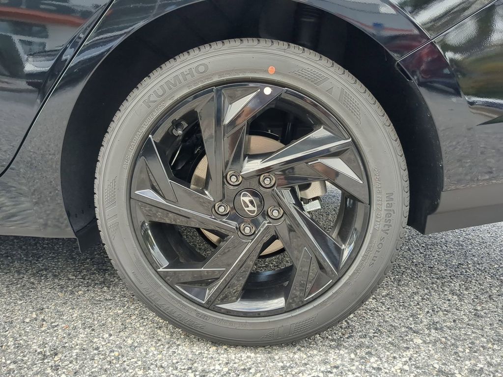 Thumbnail: 2026 Hyundai Elantra - 8