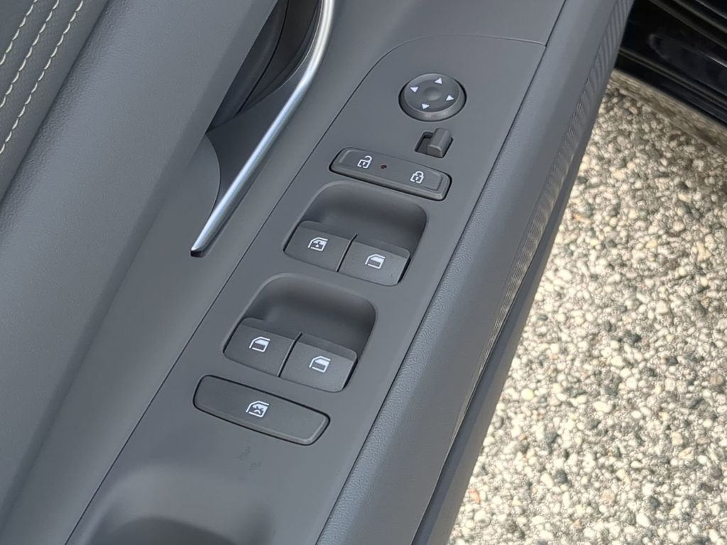 Thumbnail: 2026 Hyundai Elantra - 24