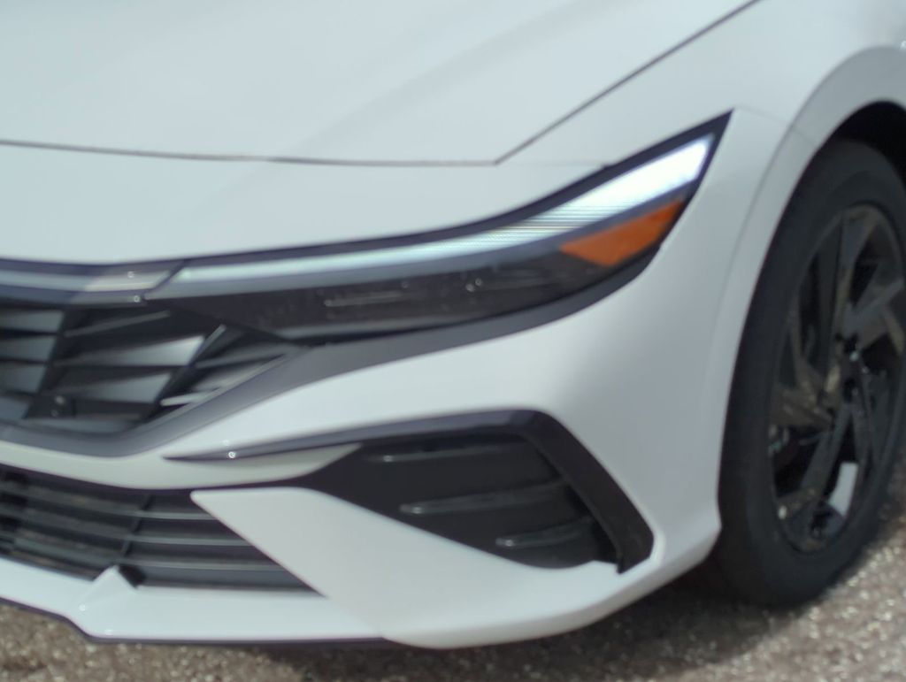 Thumbnail: 2026 Hyundai Elantra - 21